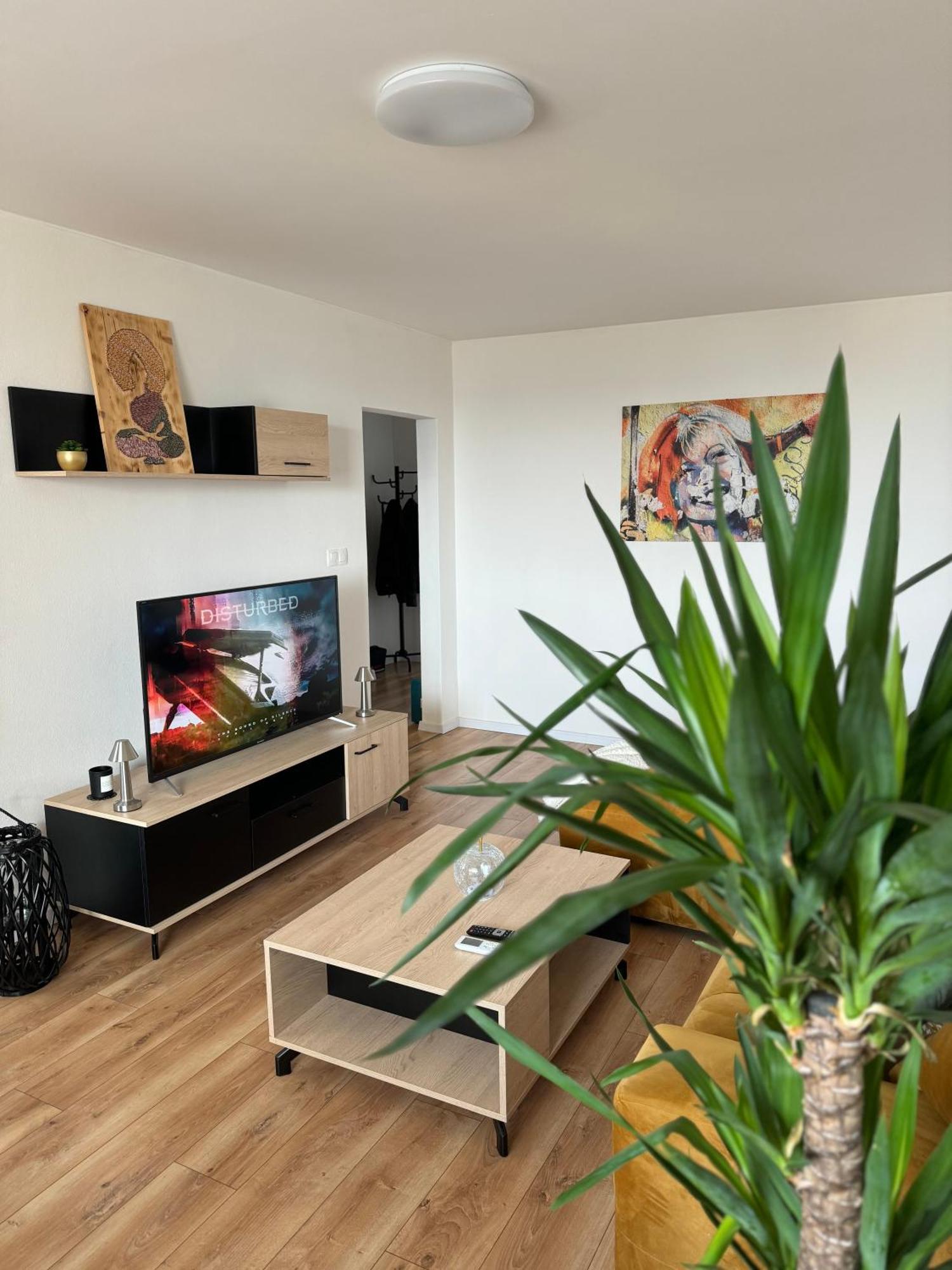 Modern Central Apartment Nitra Exterior foto